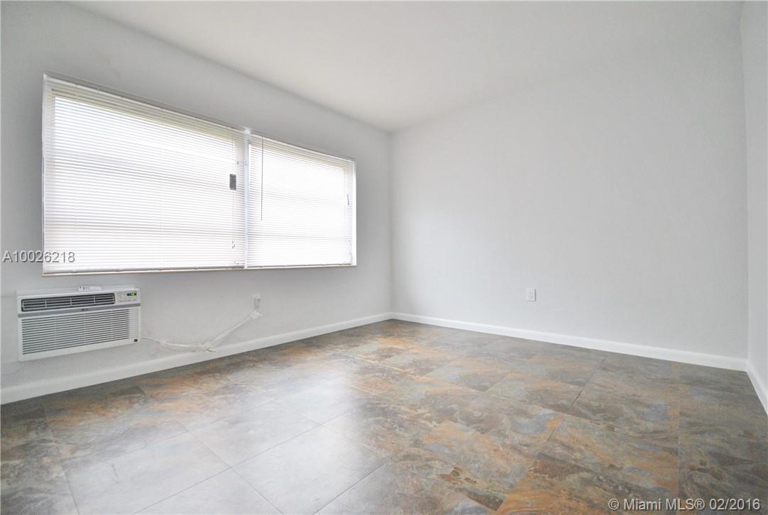 7 53 42 - Residential Lease