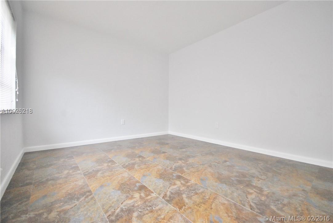 7 53 42 - Residential Lease
