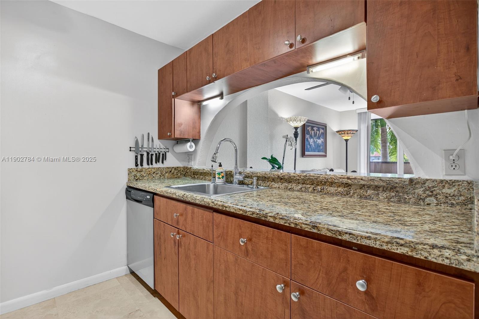 ISLAND CLUB TWO CONDO - Residential