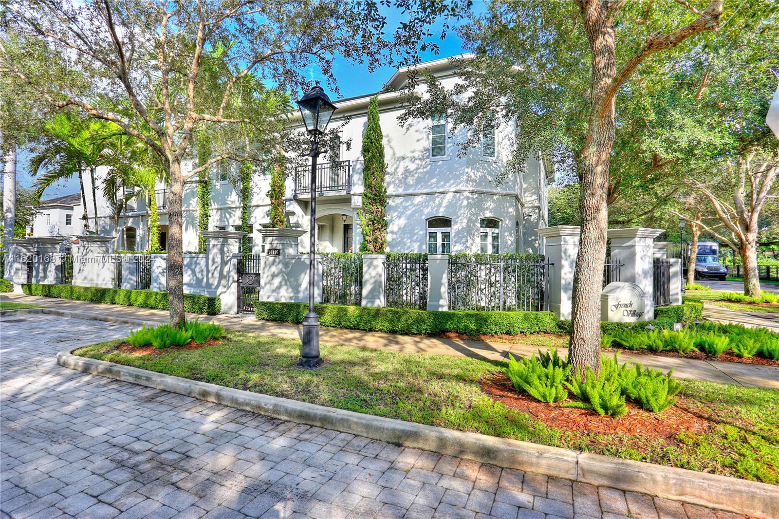 FRENCH SUBDIVISION OF PIN - Residential Lease