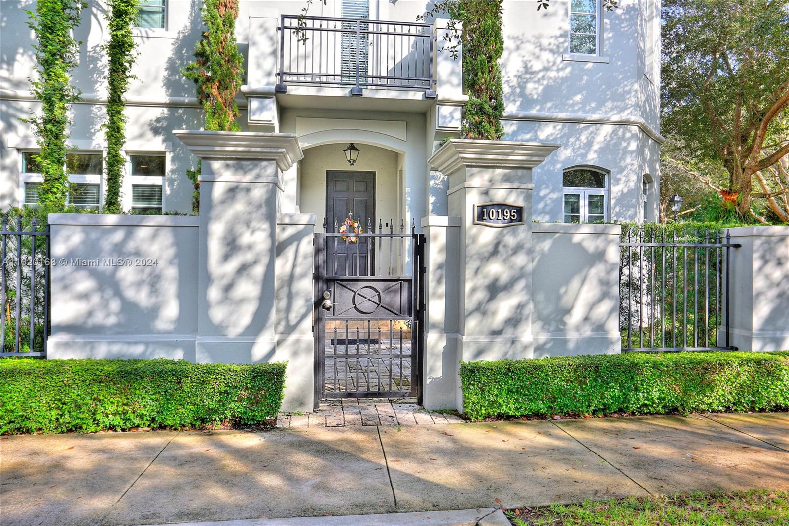 FRENCH SUBDIVISION OF PIN - Residential Lease