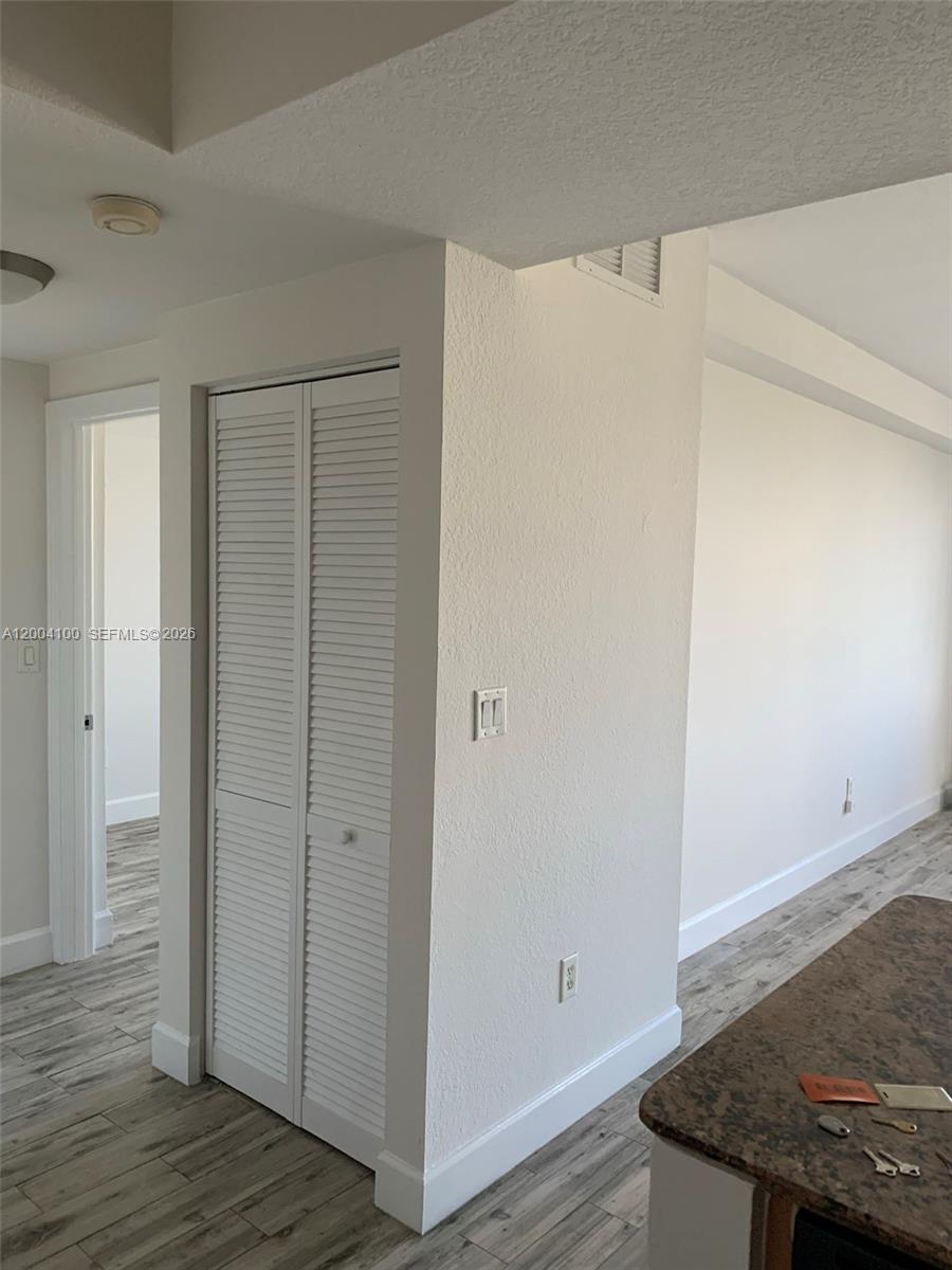 RADIUS CONDO - Residential