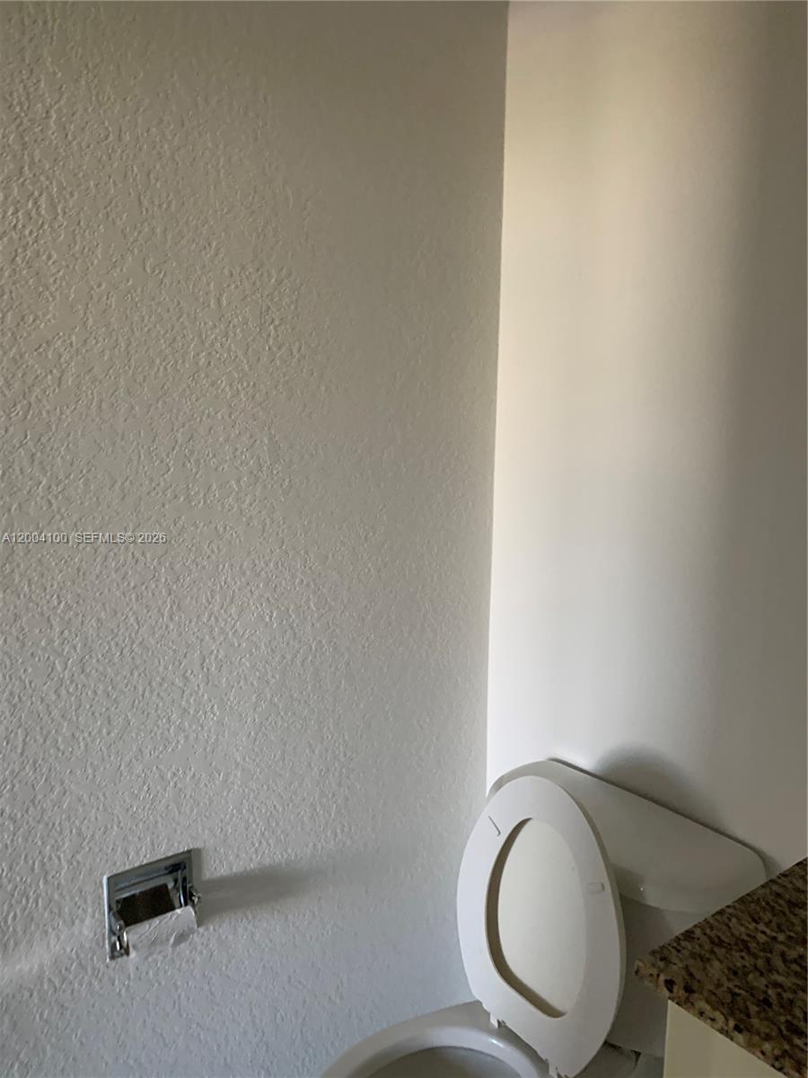 RADIUS CONDO - Residential