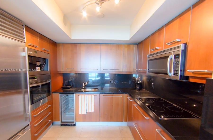 JADE BRICKELL - Residential Lease