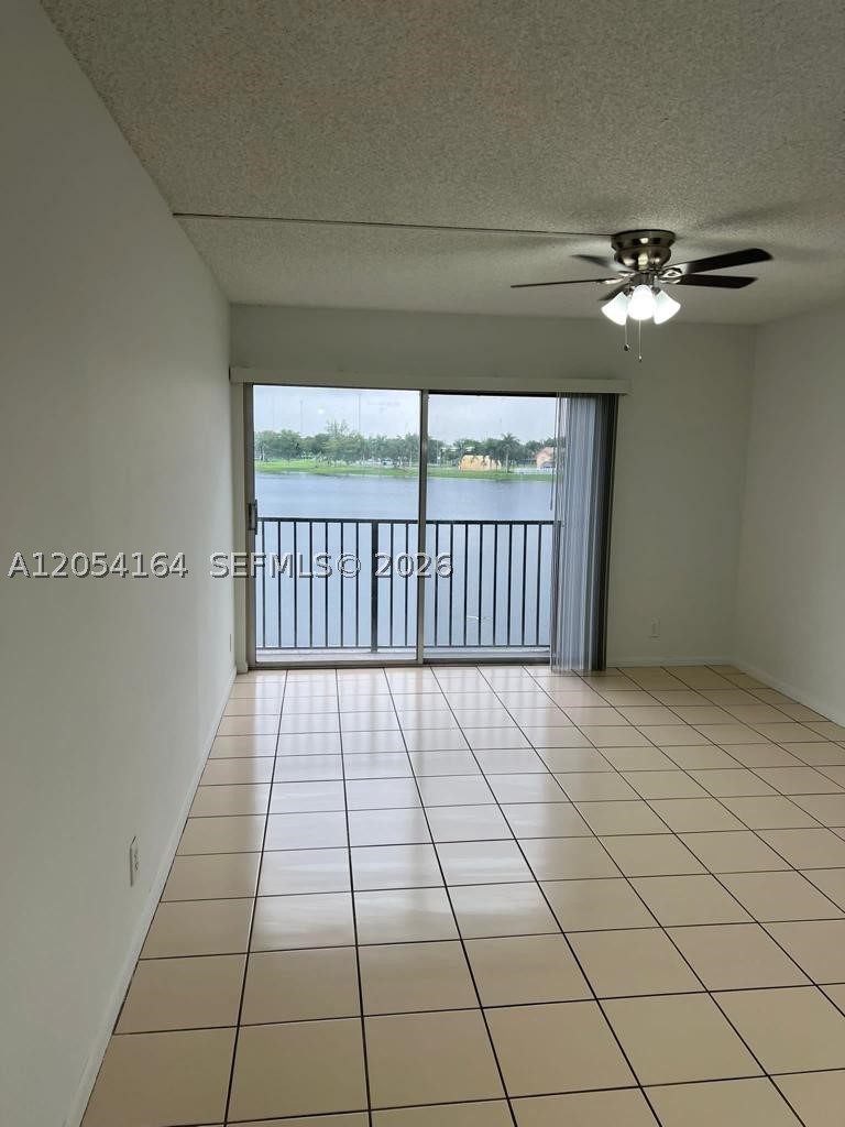 LAKESHORE AT UNIVERSITY P - Residential Lease