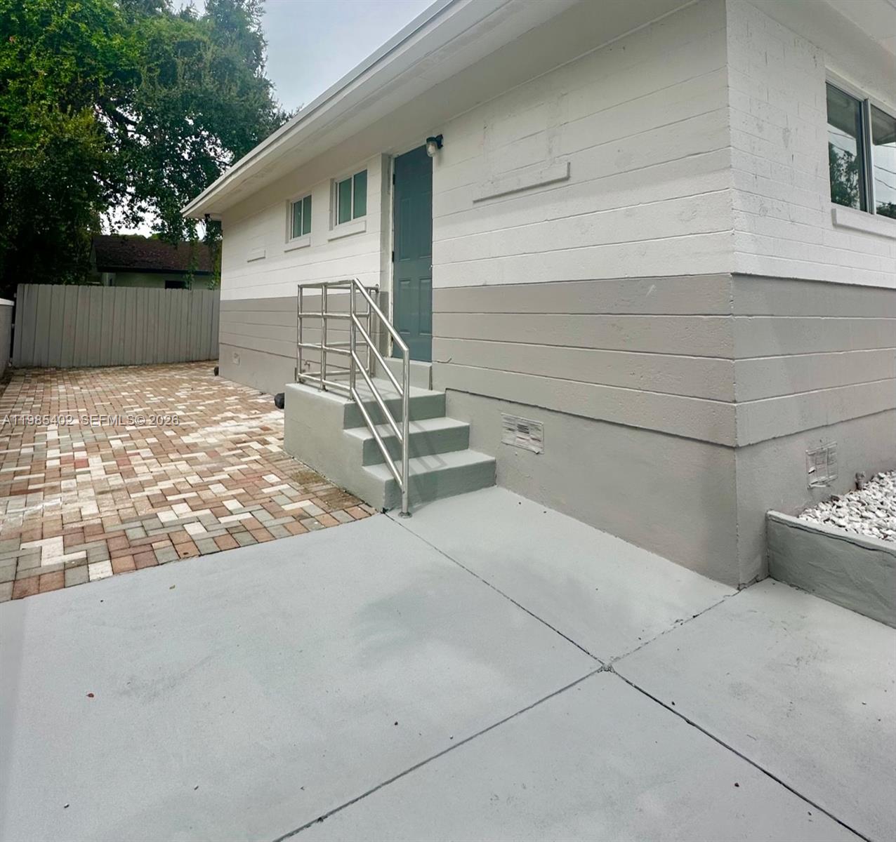 54TH ST BUS PLAZA SEC A - Residential Lease