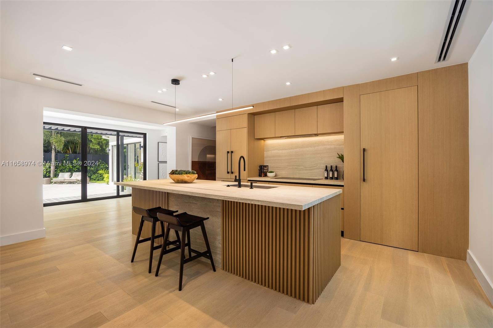 NATOMA PARK - Residential