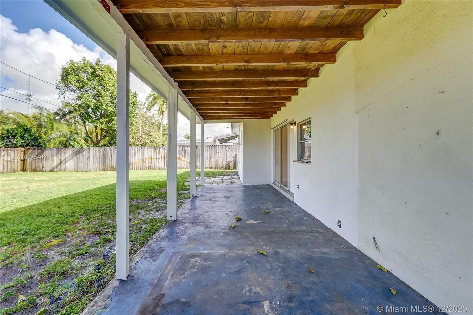 DRIFTWOOD PLAZA NO 3 - Residential