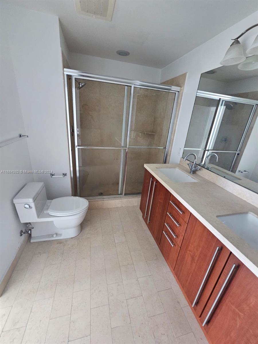 THE AXIS ON BRICKELL II C - Residential Lease