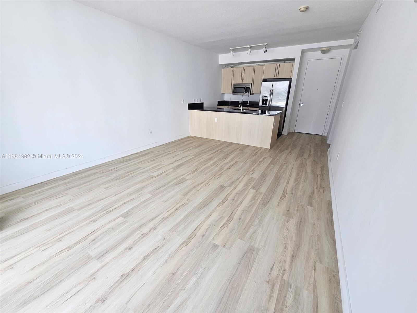 THE AXIS ON BRICKELL II C - Residential Lease