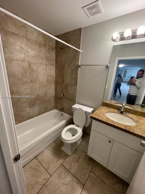 MIAMI GARDENS ESTATES - Residential Lease