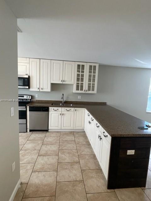 MIAMI GARDENS ESTATES - Residential Lease