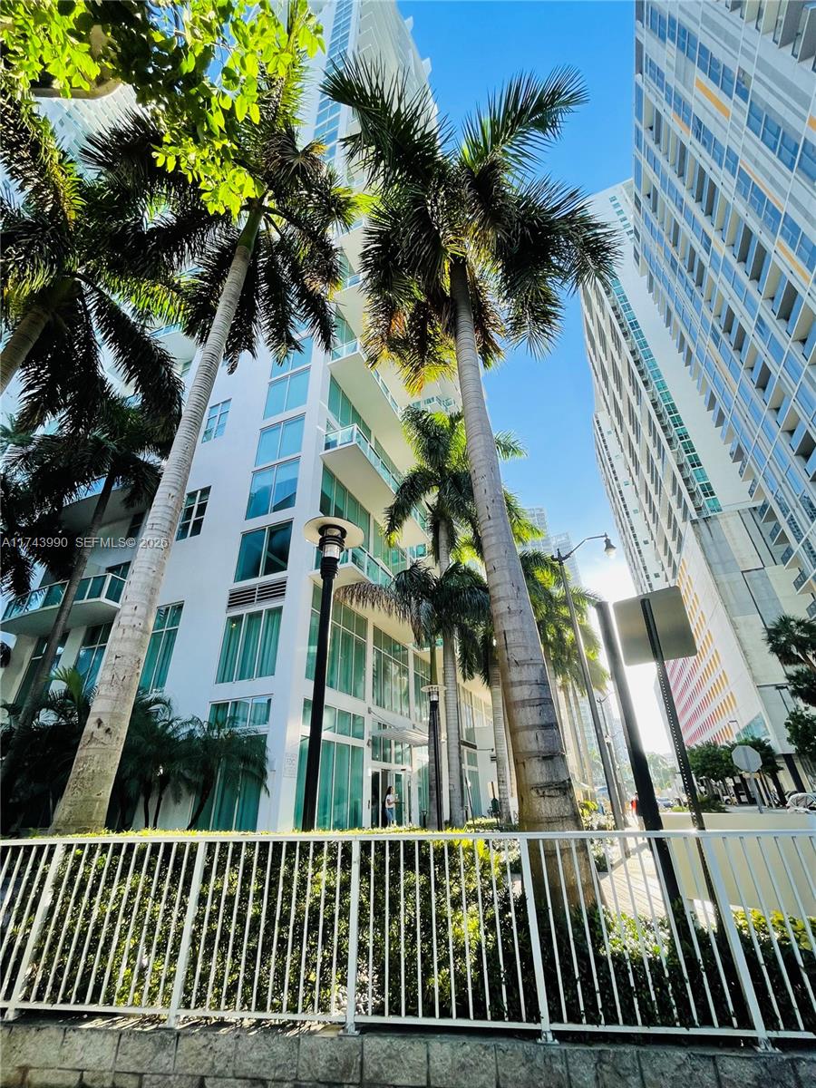 BRICKELL ON THE RIVER S T - Residential