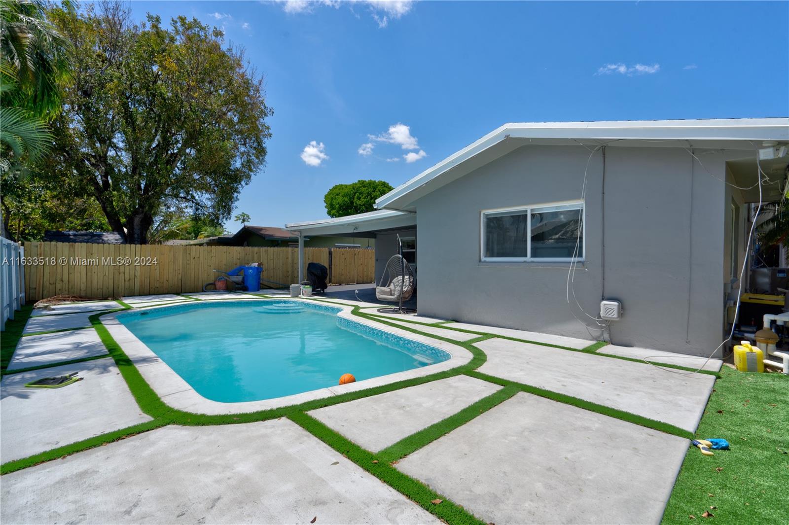 PALM-AIRE VILLAGE 2ND SEC - Residential