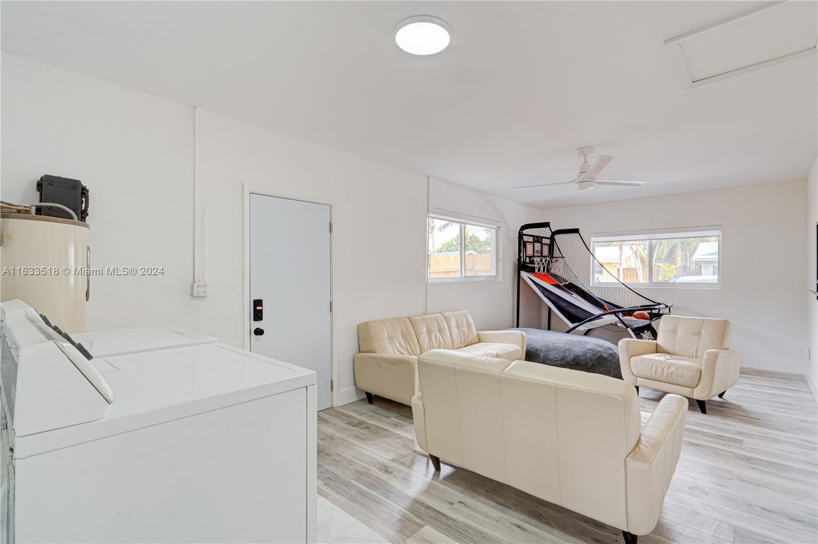 PALM-AIRE VILLAGE 2ND SEC - Residential