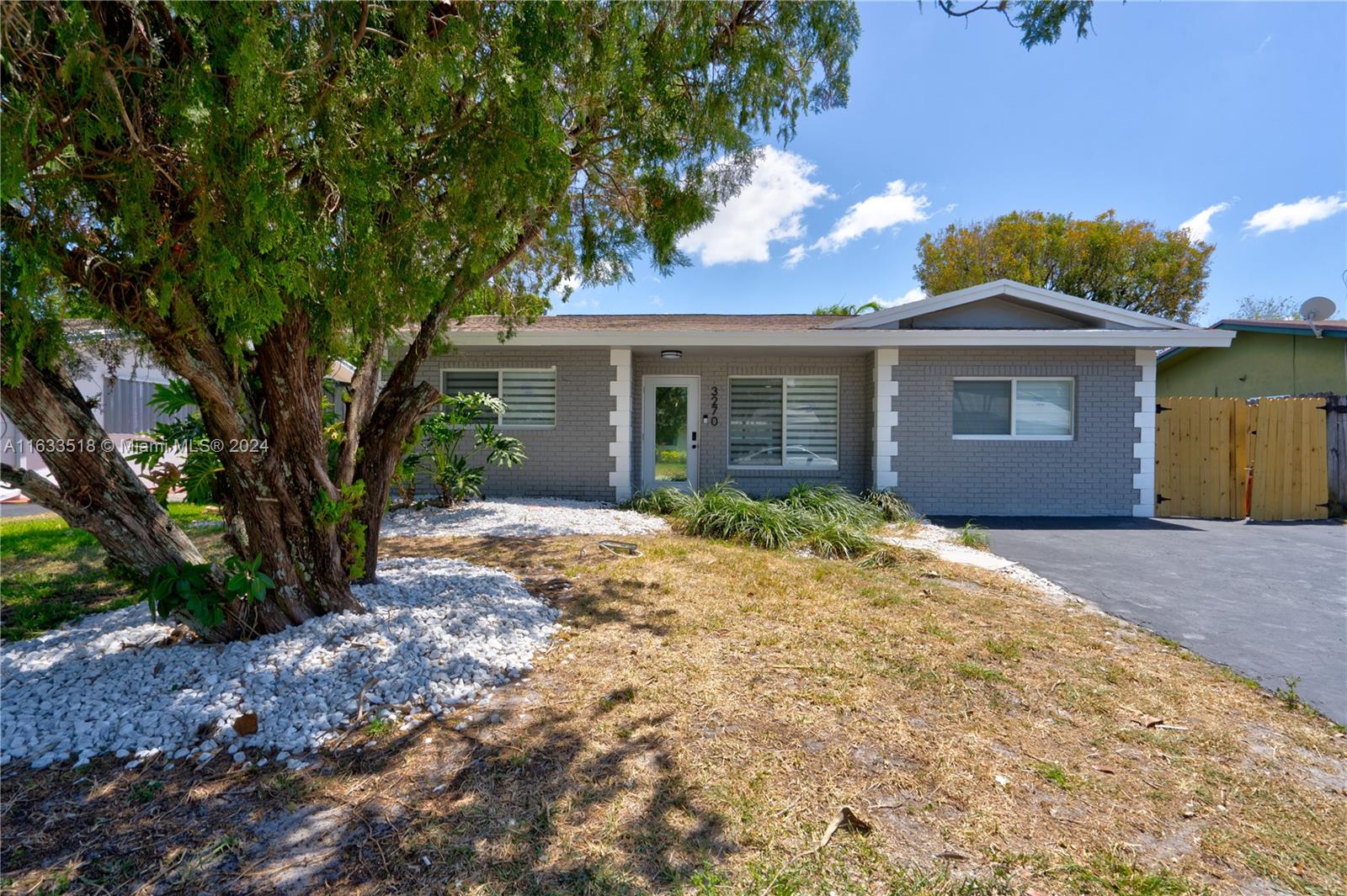PALM-AIRE VILLAGE 2ND SEC - Residential