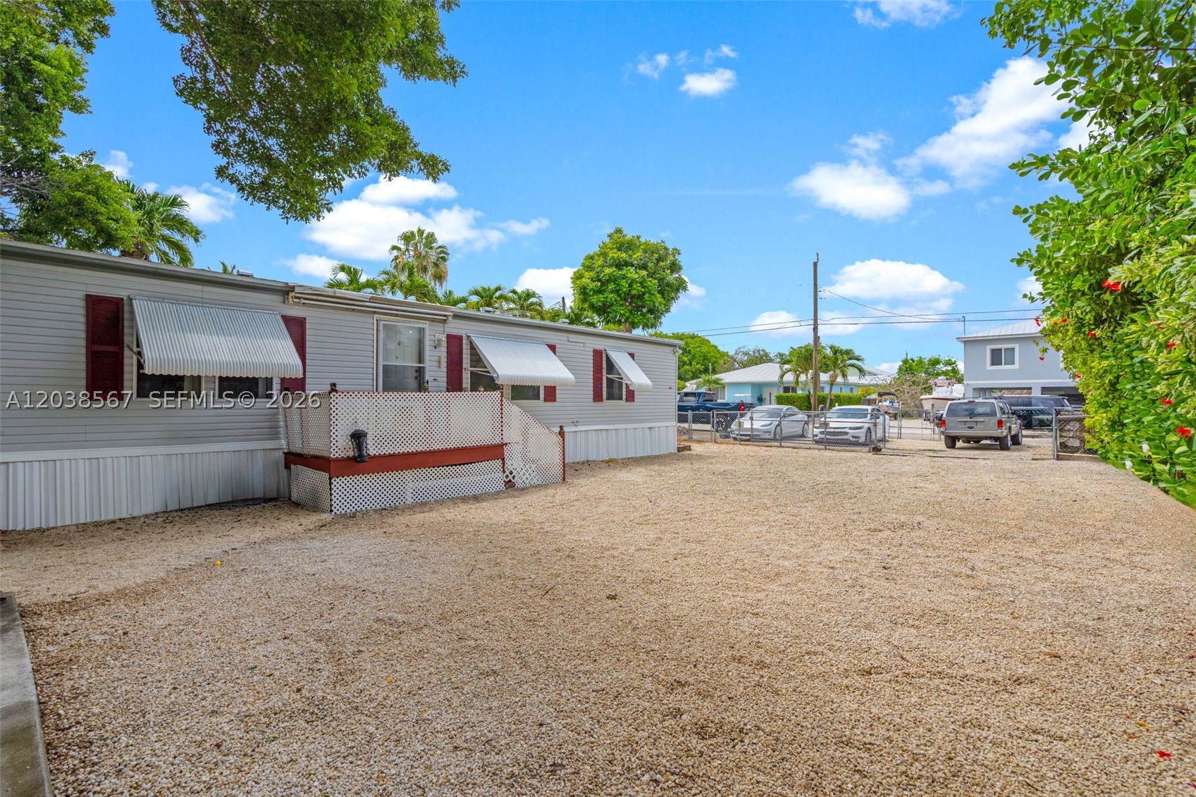 KEY LARGO MOBILE HOMESITE - Residential
