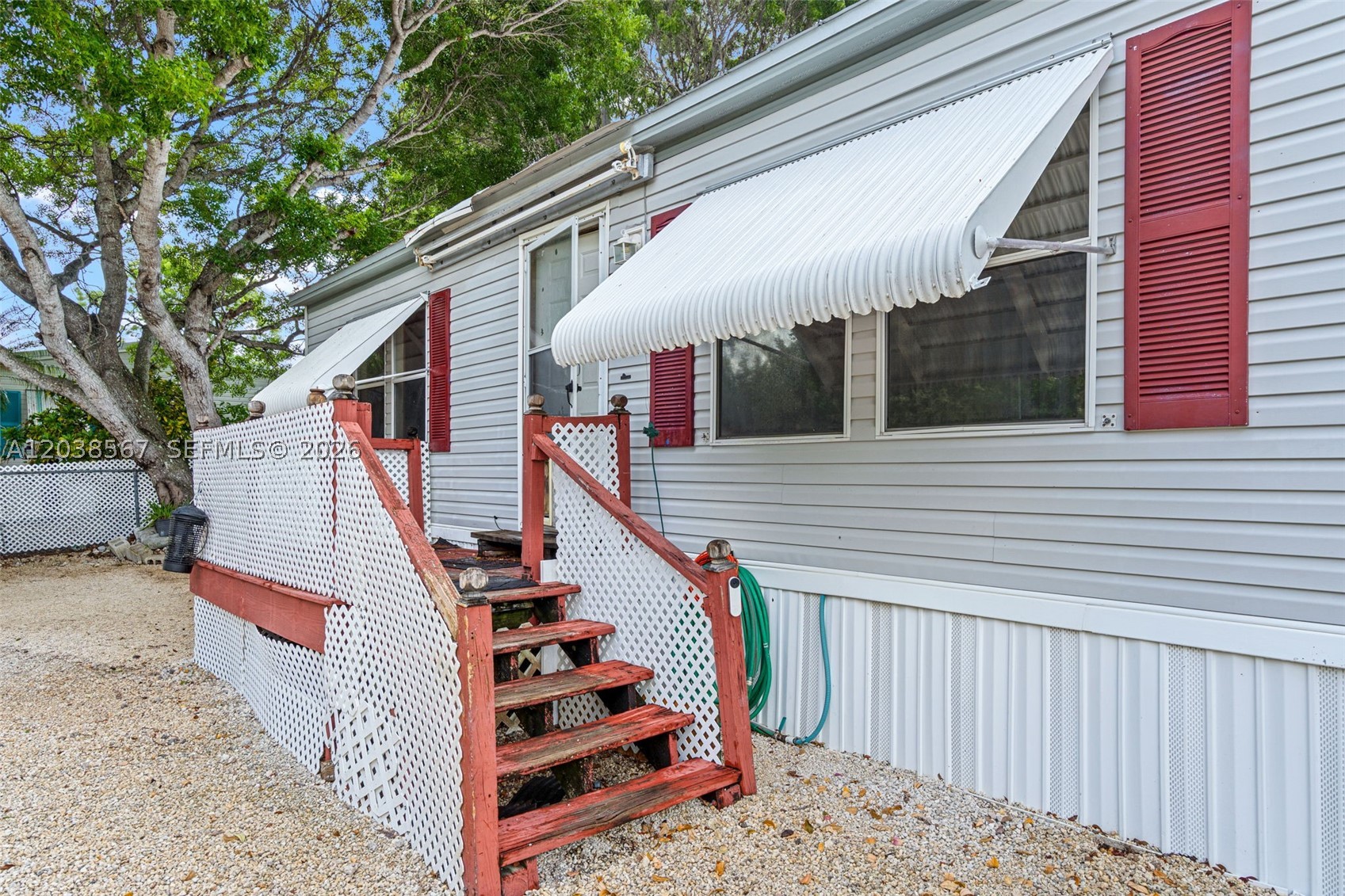 KEY LARGO MOBILE HOMESITE - Residential