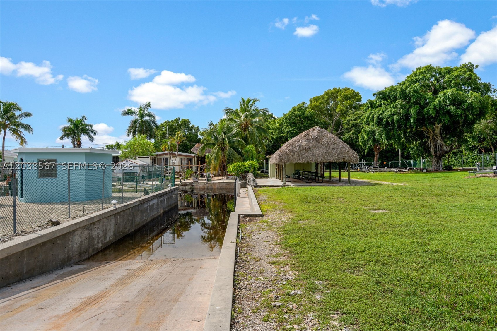 KEY LARGO MOBILE HOMESITE - Residential