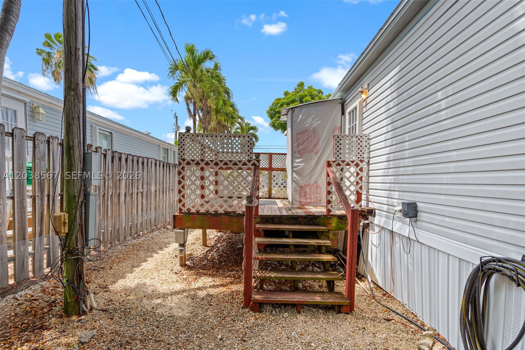 KEY LARGO MOBILE HOMESITE - Residential