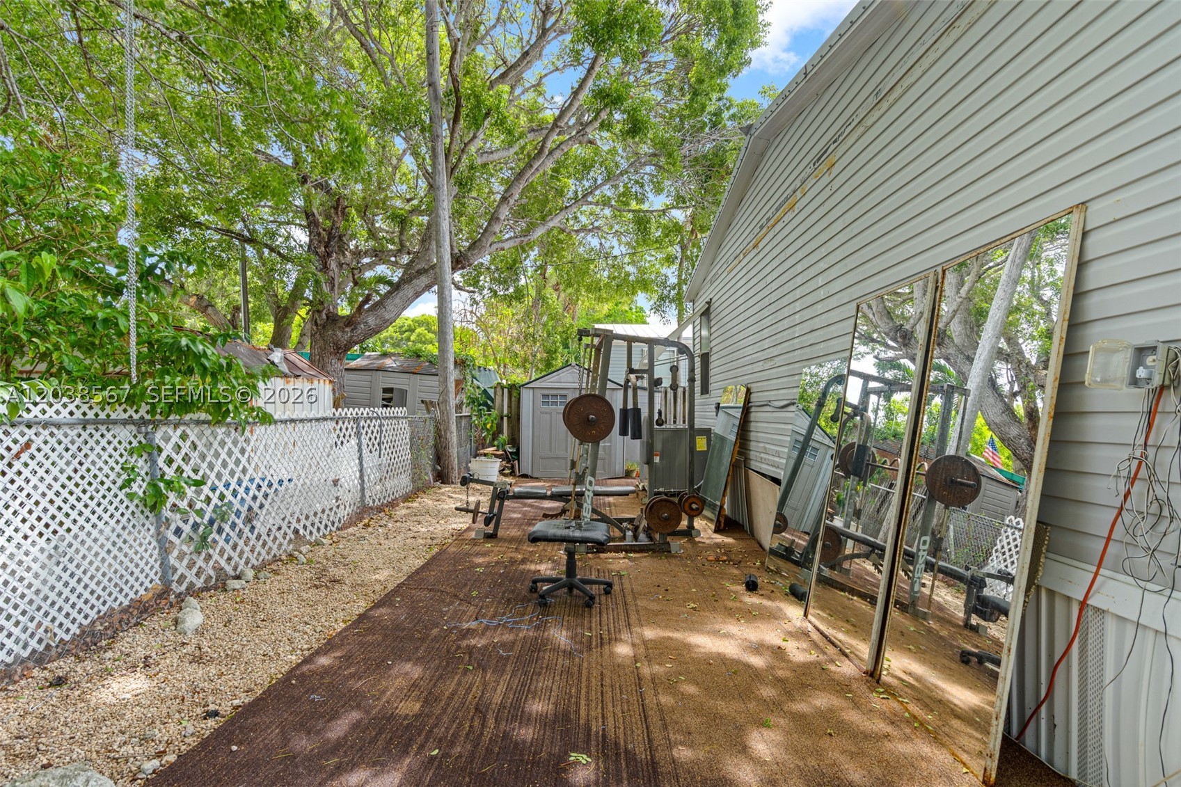 KEY LARGO MOBILE HOMESITE - Residential