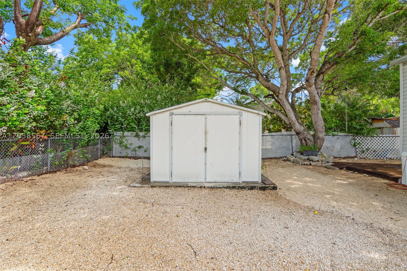 KEY LARGO MOBILE HOMESITE - Residential