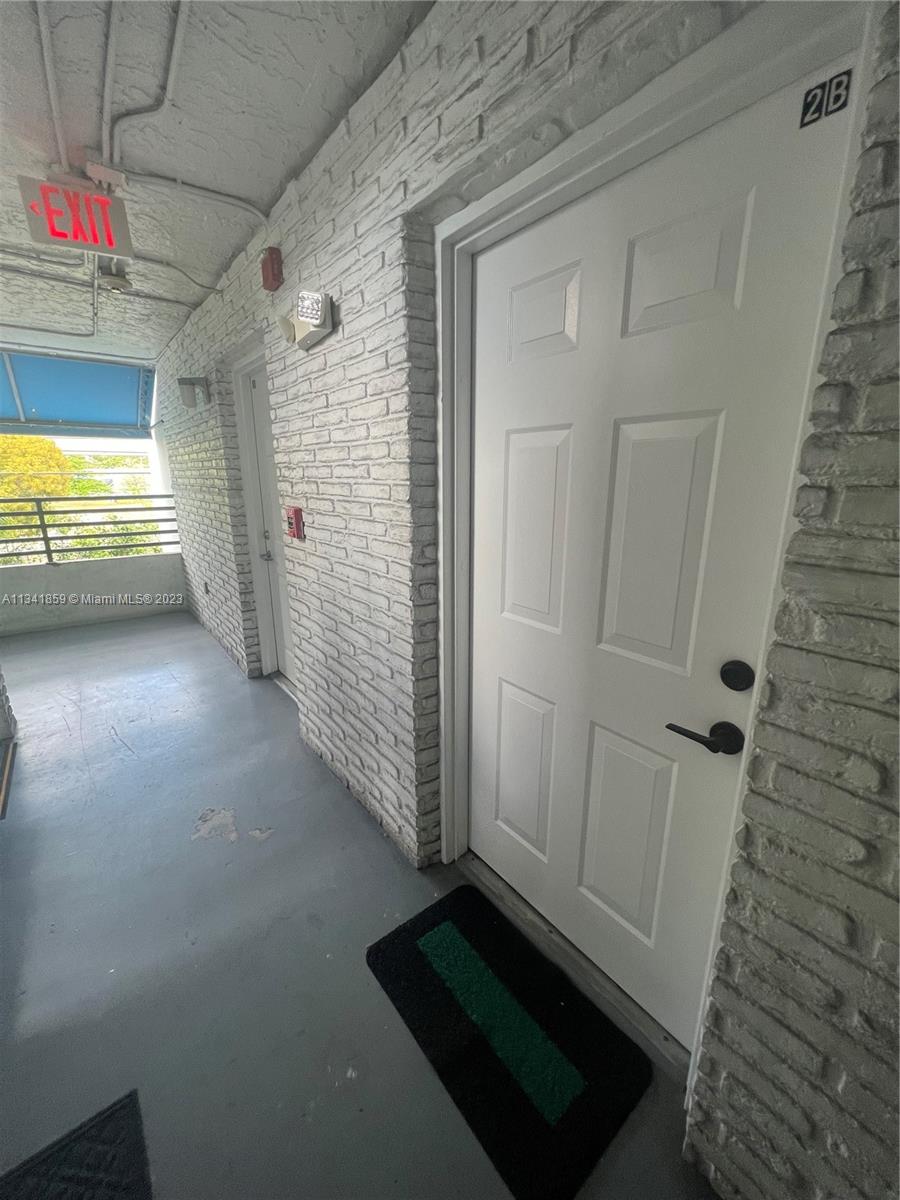 THE TWELVE CONDO - Residential Lease