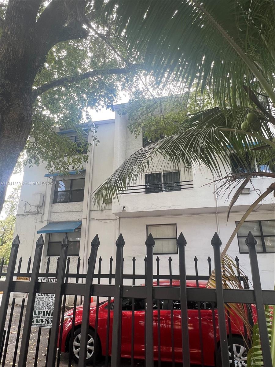 THE TWELVE CONDO - Residential Lease