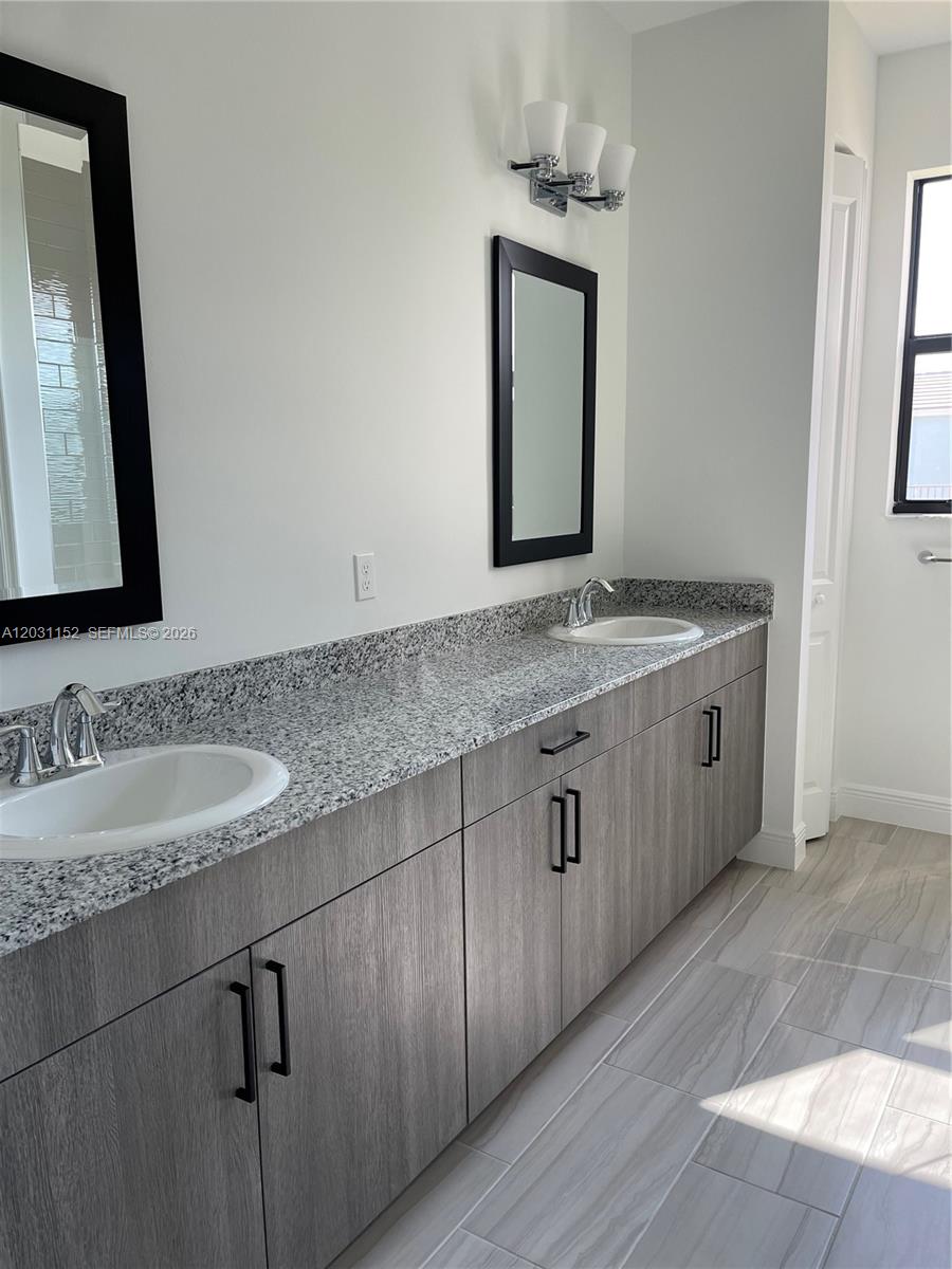 SKY COVE SOUTH PHASE 1 B - Residential Lease