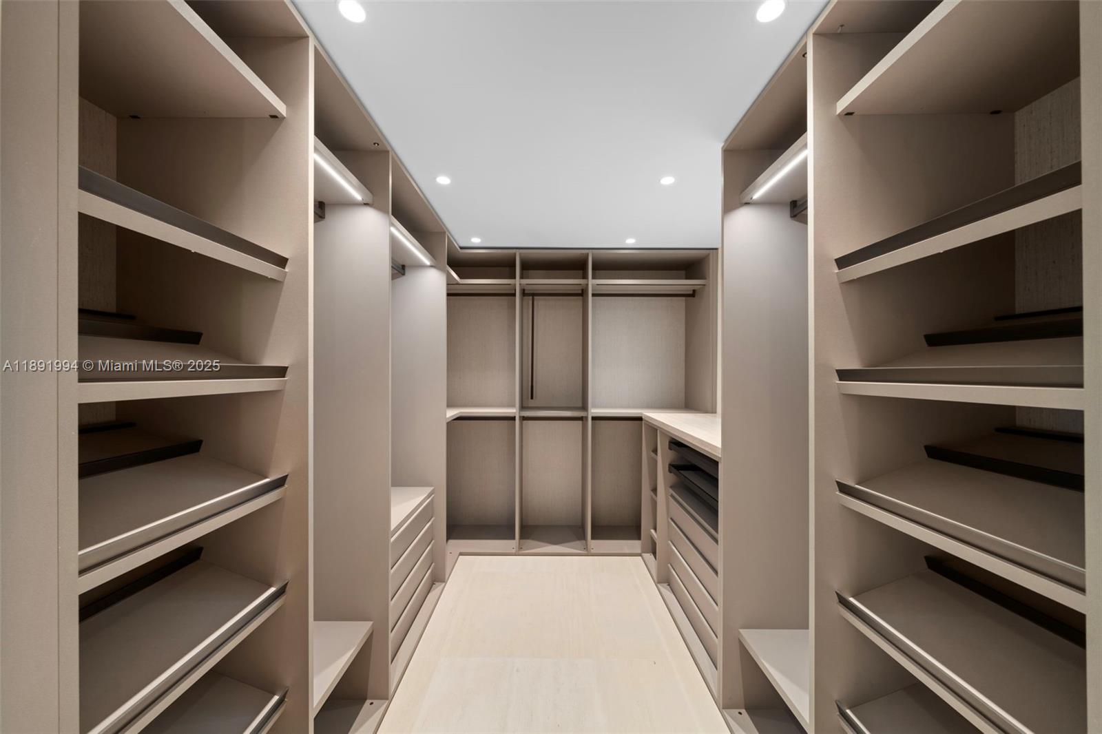 RIVO ALTO AMD - Residential