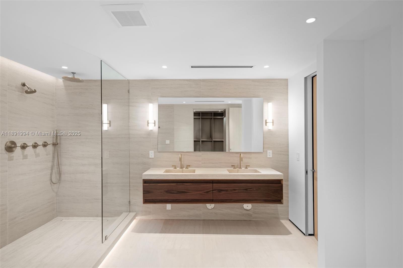 RIVO ALTO AMD - Residential