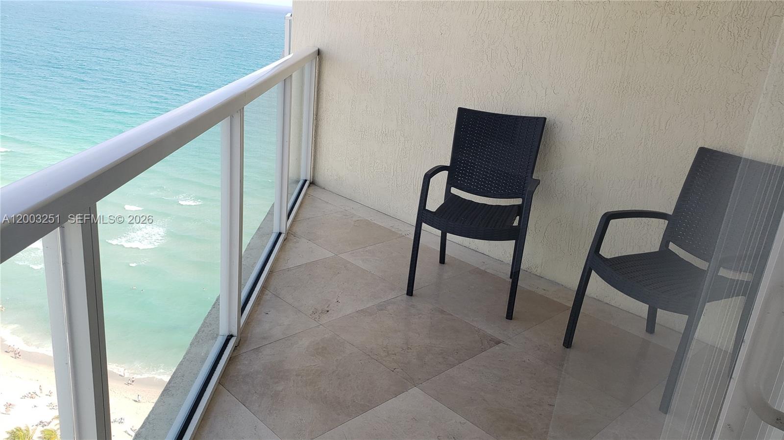 LA PERLA CONDO - Residential