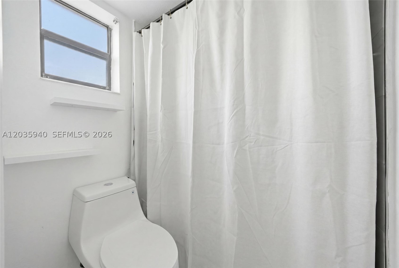 PLANTATION CLUB B CONDO - Residential