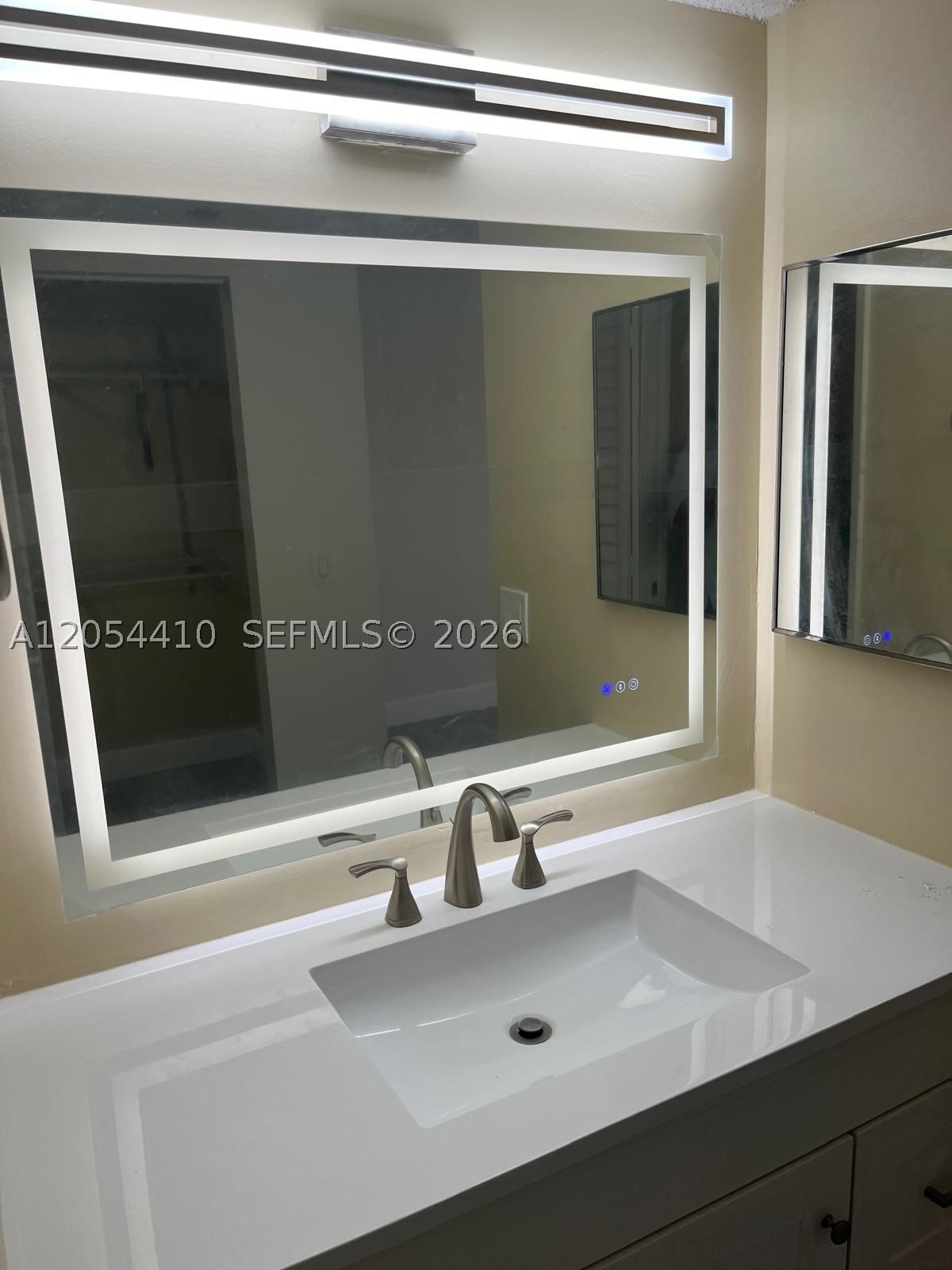 SUFFOLK AT CENTURY VILLAG - Residential Lease