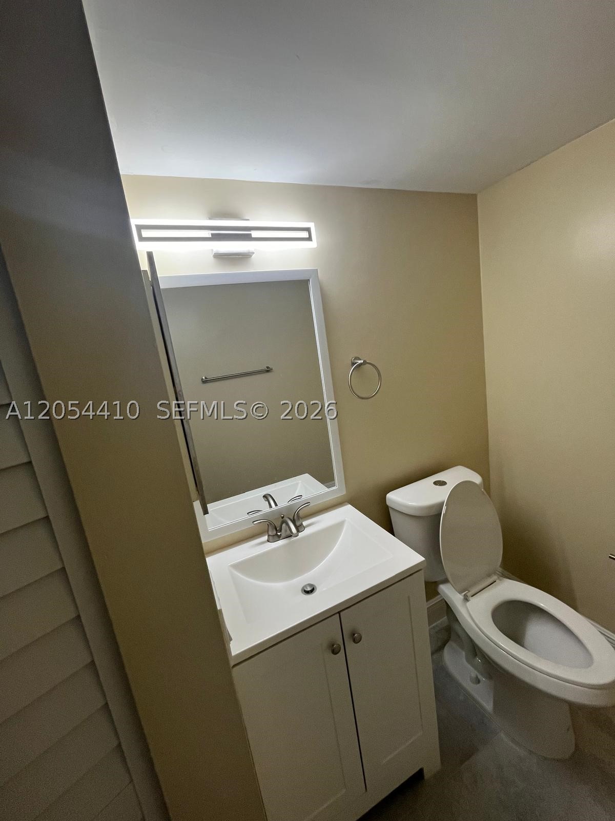 SUFFOLK AT CENTURY VILLAG - Residential Lease