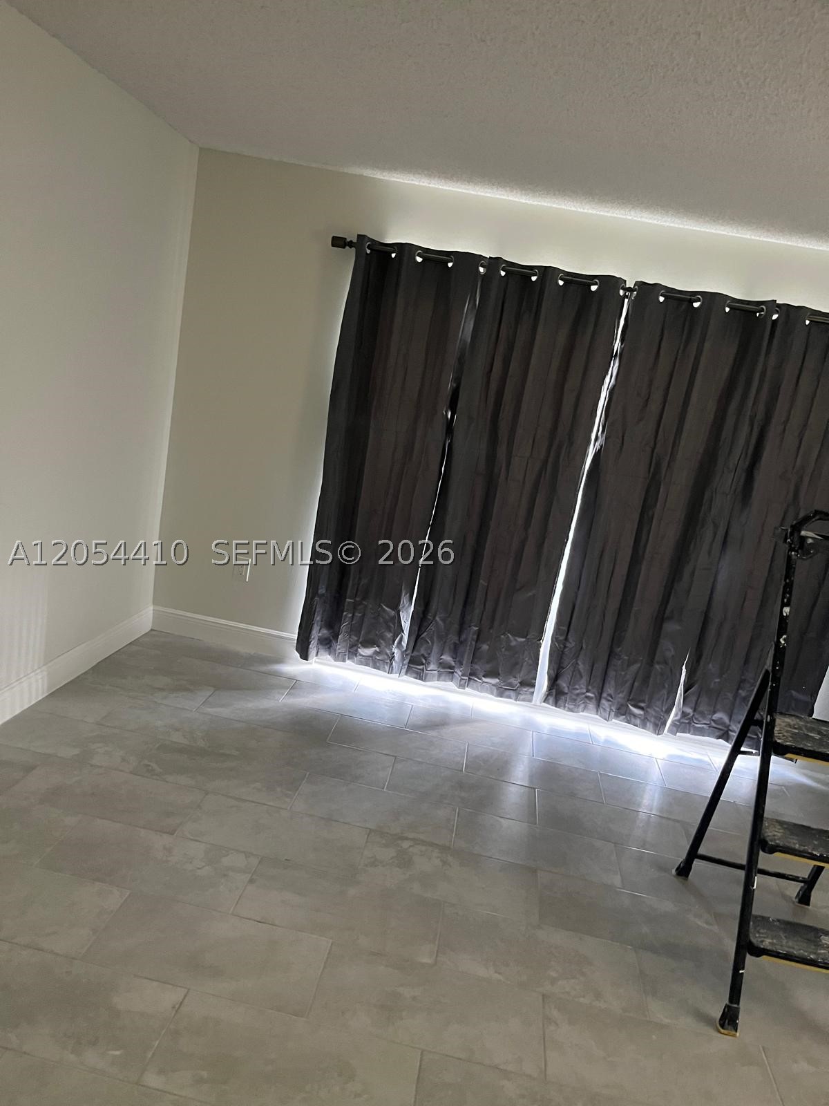 SUFFOLK AT CENTURY VILLAG - Residential Lease