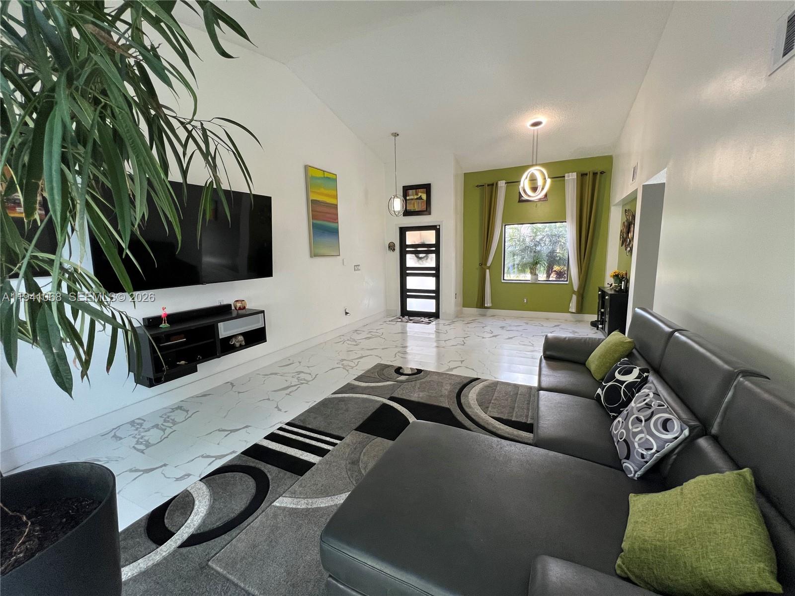 LAGO MAR SOUTH - Residential