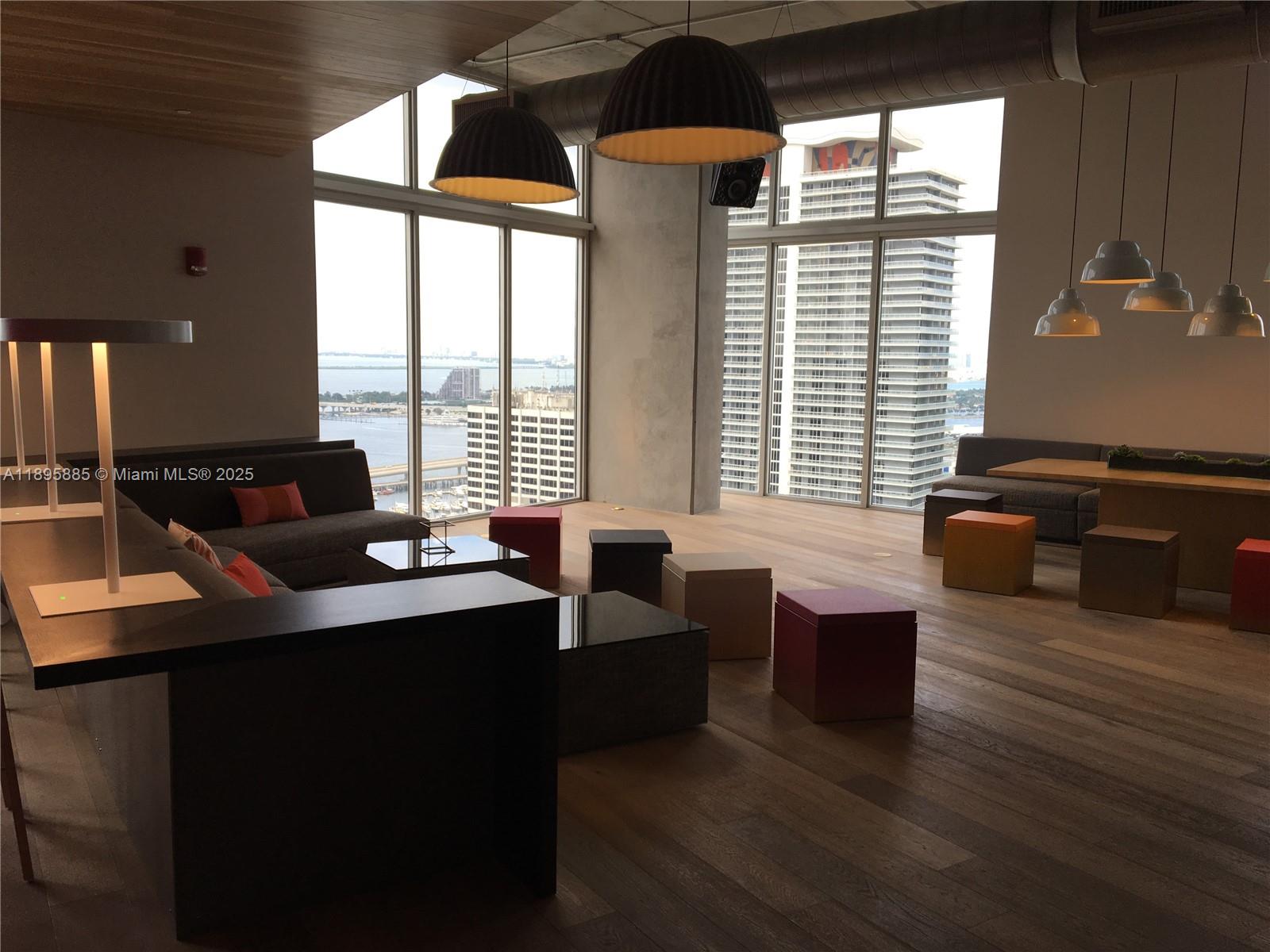 CENTRO CONDO - Residential Lease