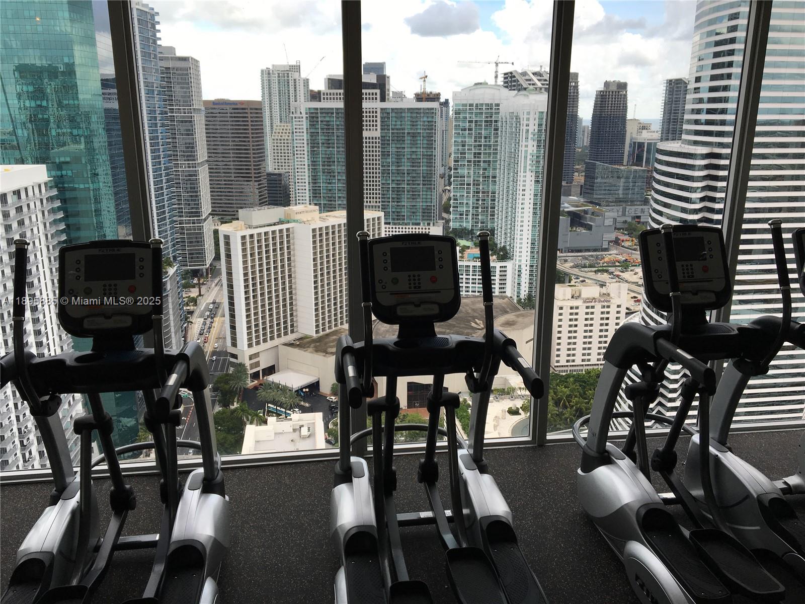 CENTRO CONDO - Residential Lease