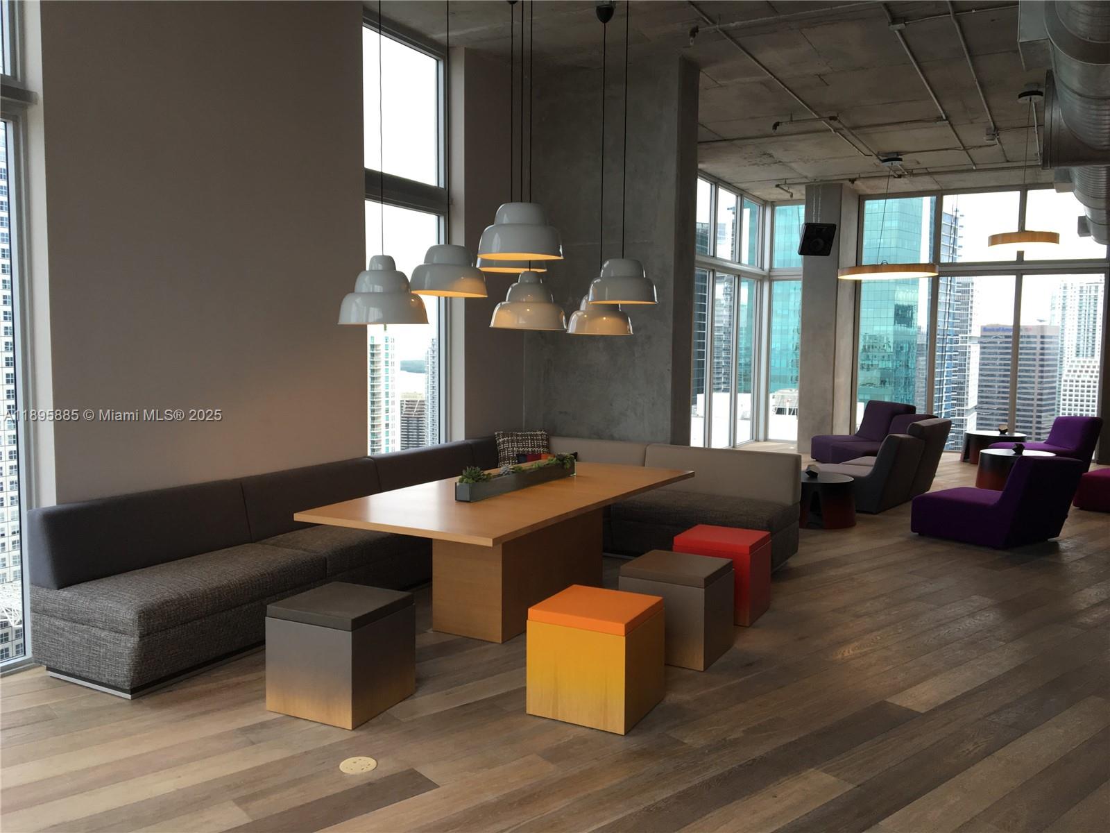 CENTRO CONDO - Residential Lease