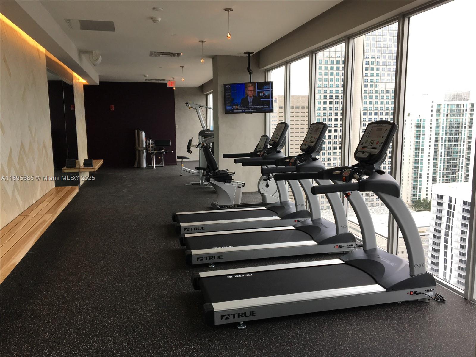 CENTRO CONDO - Residential Lease