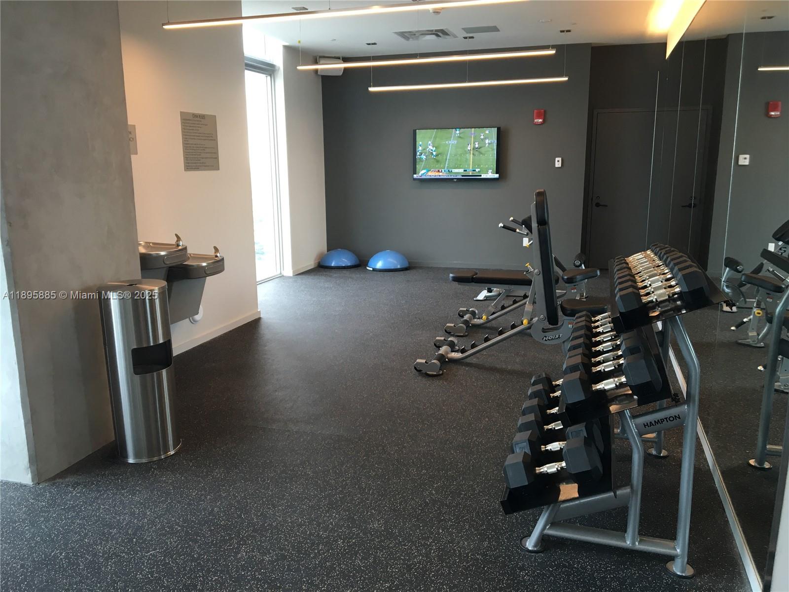 CENTRO CONDO - Residential Lease