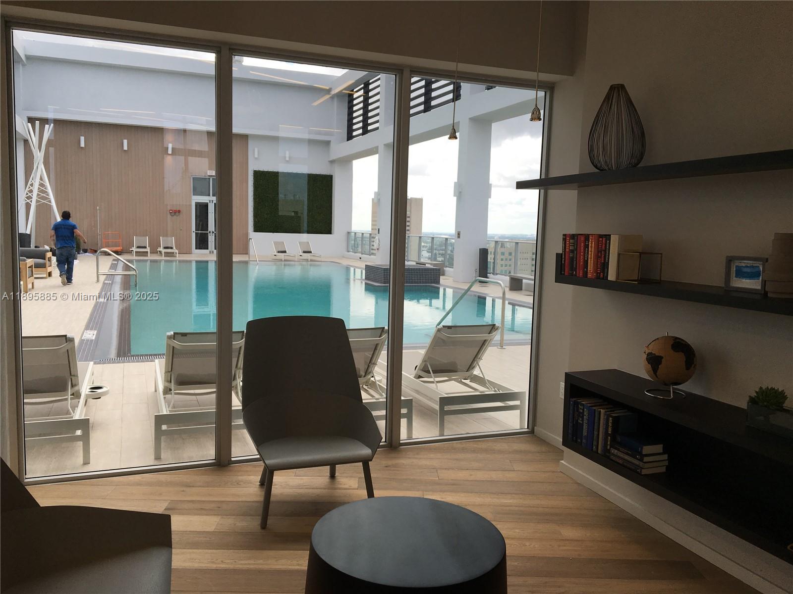 CENTRO CONDO - Residential Lease