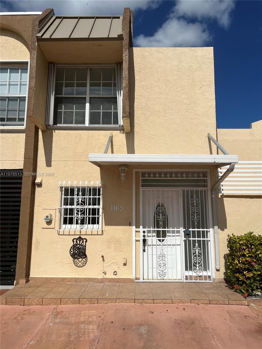 MANGO HILL CONDO #7 - Residential Lease