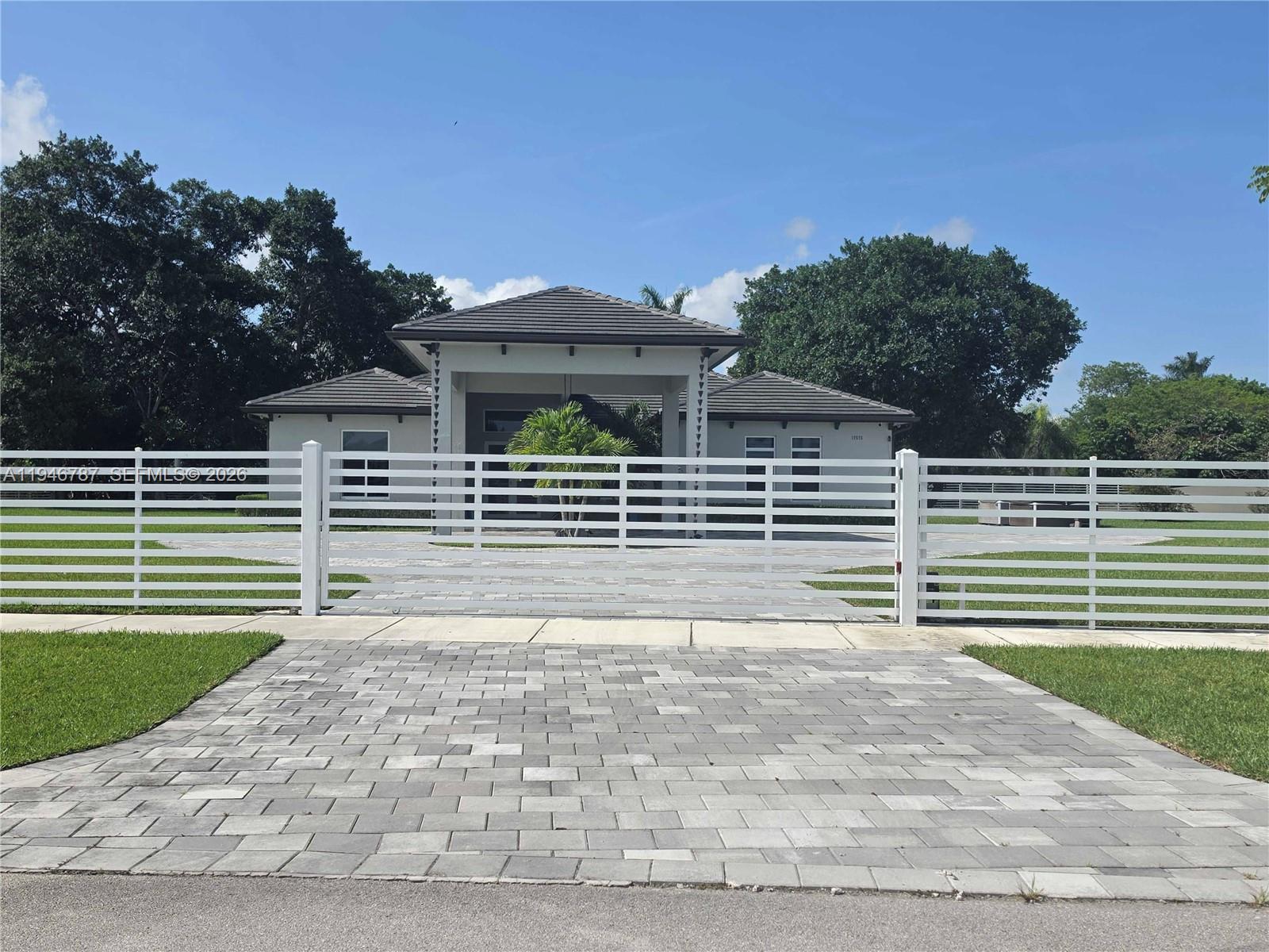 THE REDLANDS SEC 4 - Residential