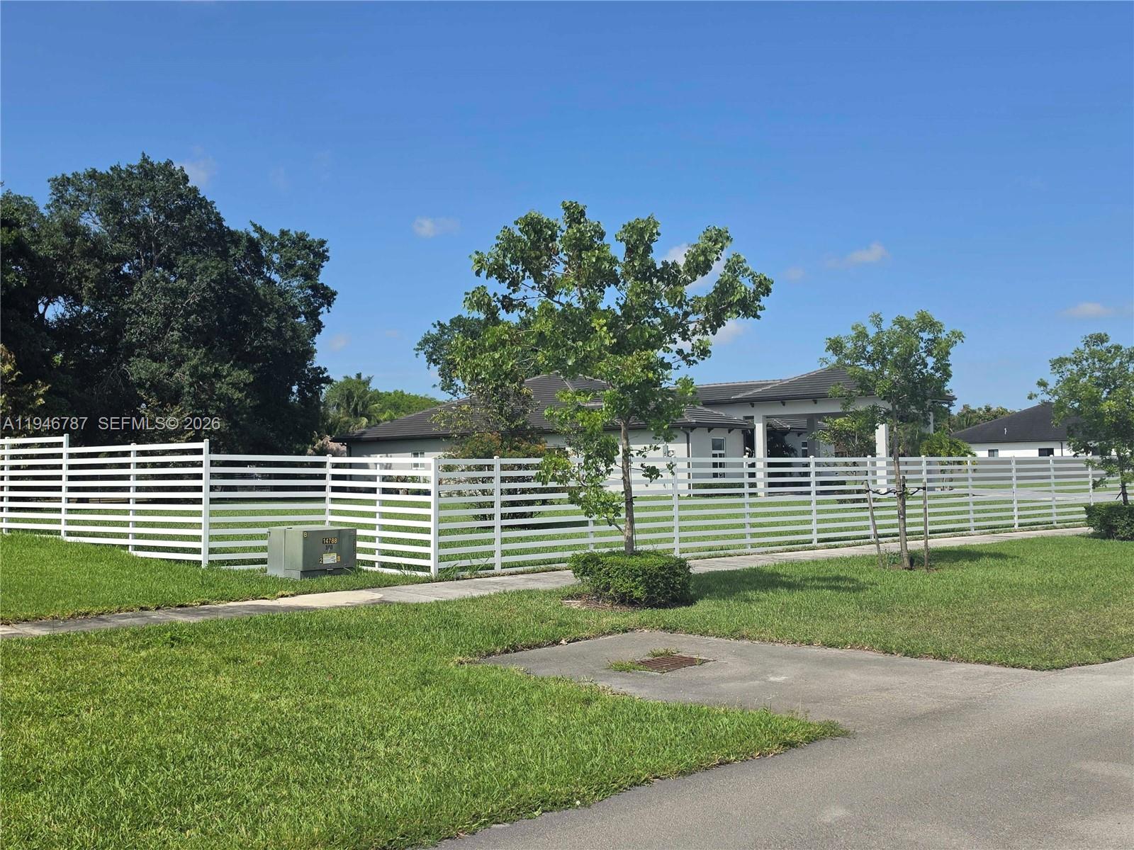 THE REDLANDS SEC 4 - Residential