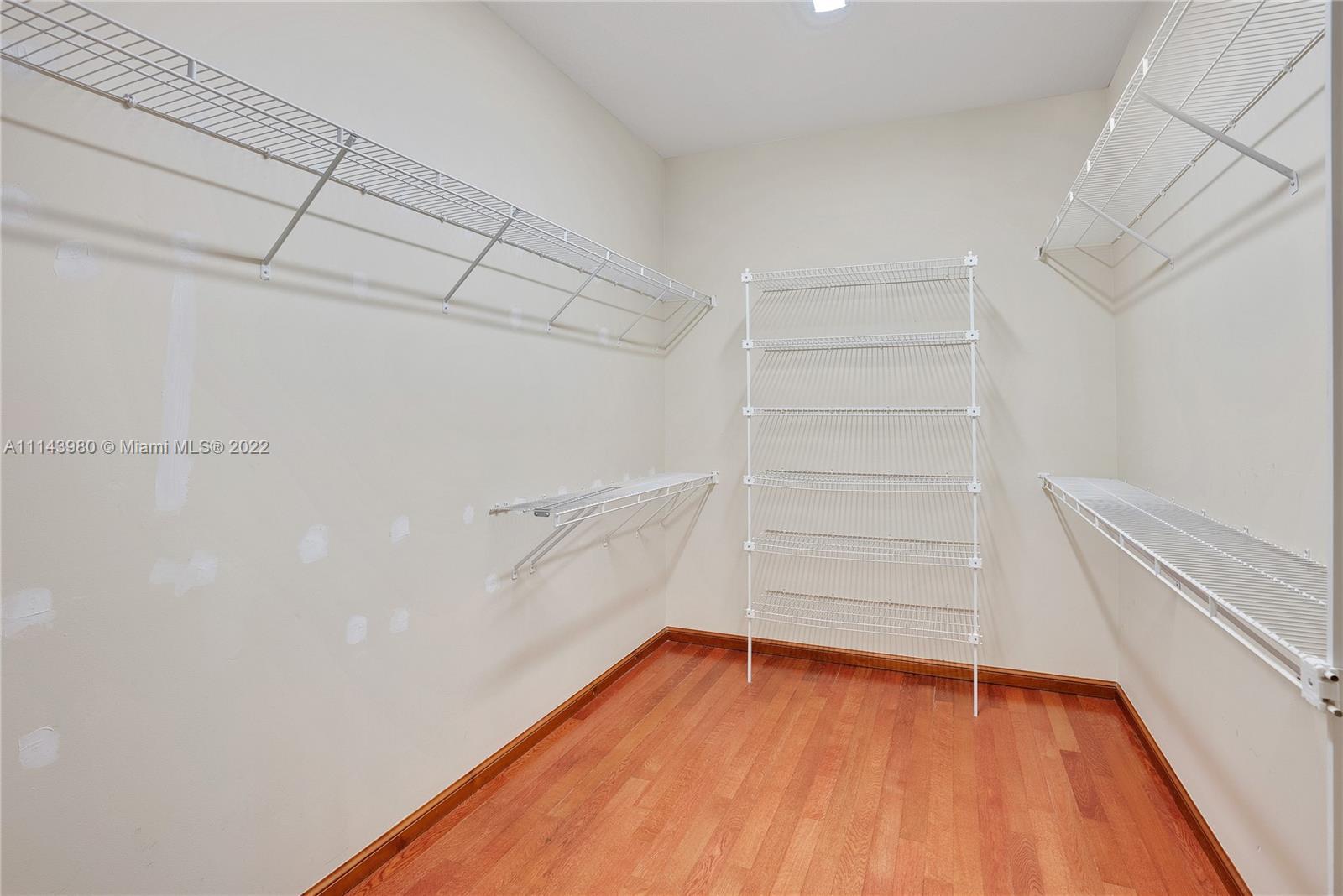 FLORENADA - Residential