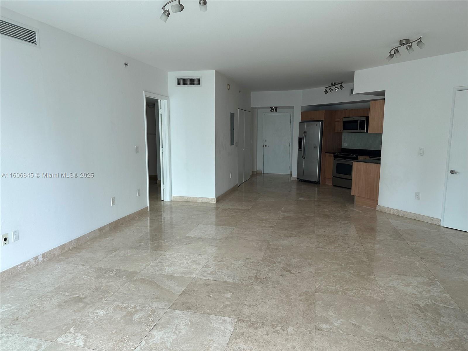 WIND CONDO - Residential