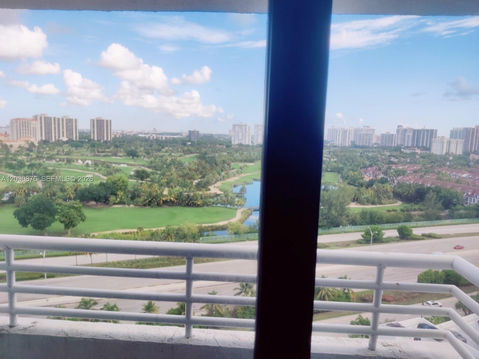 PARC CENTRAL AVENTURA EAS - Residential Lease