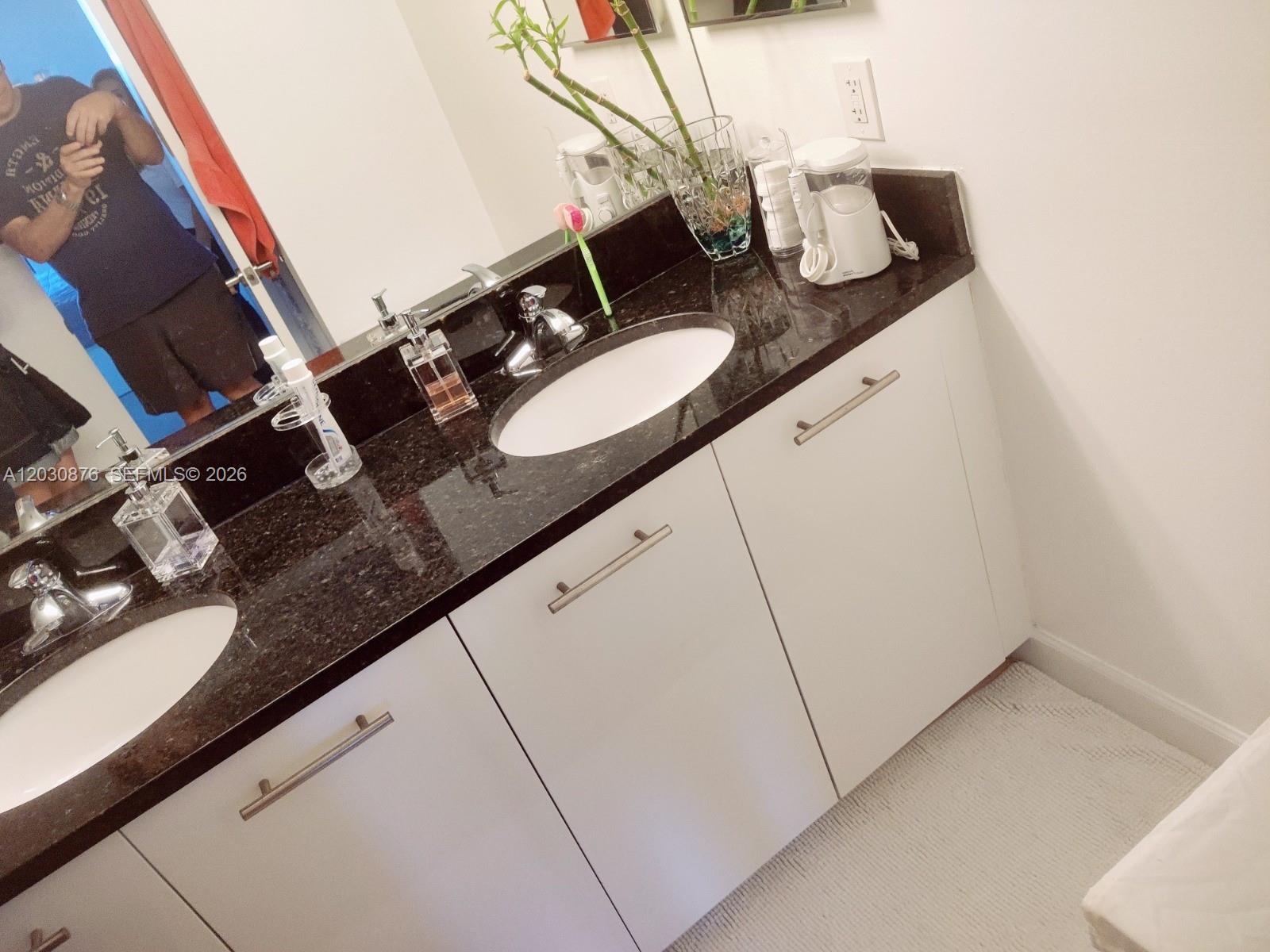 PARC CENTRAL AVENTURA EAS - Residential Lease